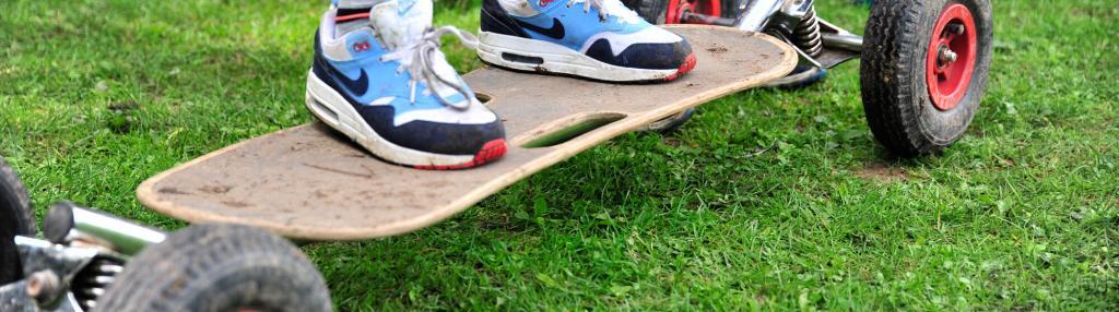 close up of feet on a mountain board